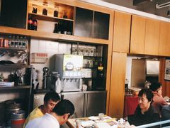 大堂-木屋烧烤(万德庄店)