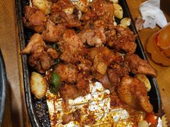 -老东镇啤酒屋海鲜加工·蒸汽海鲜·海鲜烧烤(台东店)