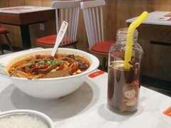 -渝是乎酸菜鱼·川渝小炒(新世界百货望京店)