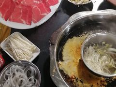 -邓莽子老火锅(中兴路总店)
