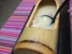 -香巴拉云南餐厅(华莱坞店)