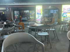 -小辣椒火盆烧烤(温泉南街店)