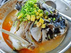特色大鱼头-红樽舫湖景餐厅(太湖渔人码头店)