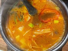 -明洞阿姨·韩式酱蟹烤肉·创意料理(三元桥店)