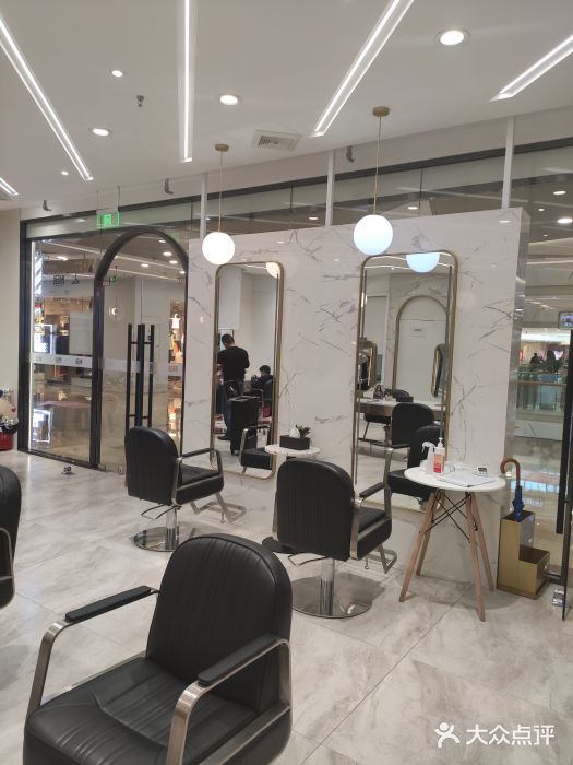 梵创造型(环球港店)图片