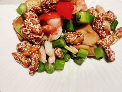 坚果菜虾球-新兴·金羊座·粤菜点心(乐峰店)
