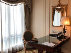 -广州富力丽思卡尔顿酒店