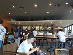 -星巴克臻选(深圳龙华红山天虹店)