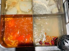 四格鸳鸯锅-海底捞火锅(枫蓝国际购物中心店)