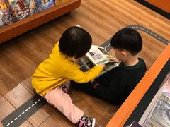 -西西弗书店&矢量咖啡(凯德晶萃广场店)