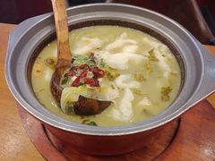 -周鱼小馆石锅酸菜鱼(活力汇店)