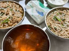 -正宗杨记普洱酸醋米线(总店)