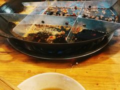 -岗上渣渣老火锅(两路口店)