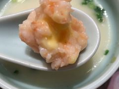 芝士爆浆虾滑-洪氏嗨捞·猪肚鸡火锅(阳光天地店)