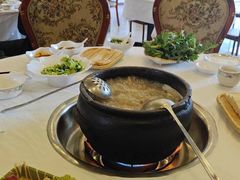 -鲁朗纳麦石锅鸡庄园