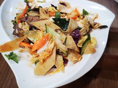 -三江鱼东北特色铁锅炖(骆驼店)