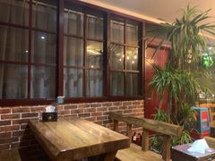 大堂-万记麻辣烫国展总店