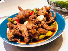 脱骨凤爪-小船渔村•大连菜•大连焖鱼(黄河路店)