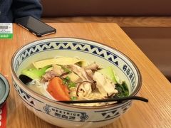 -蒙自源米线大王(信利城市广场店)