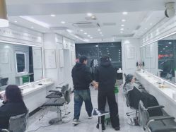 -镁连社·美联社