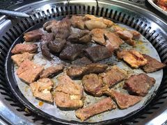 -阪尚皇·原切牛排·烤肉火锅自助(北京路店)