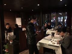 大堂-鄱阳湖·江西小炒·瓦罐煨汤(五道口店)