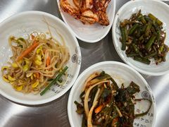 -牛信亭韩国料理·炭火烤肉(紫藤路店)