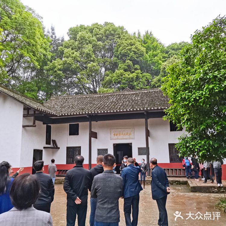 旅游景点的美食让我真香了