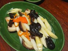 虫草花菌菇炒白芦笋-君悦酒店·1881·北京烤鸭