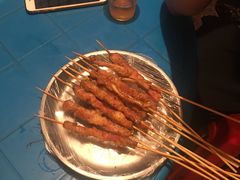 -布尔津河堤夜市