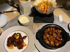 -穹六人间 people 6(岳阳路店)