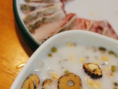 -老何家后安粉·糟粕醋海鲜火锅(三亚湾椰梦长廊店)