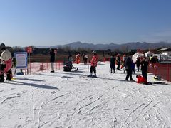 -华彬猛犸滑雪场