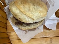 -闫家驴肉老店(华电一校店)