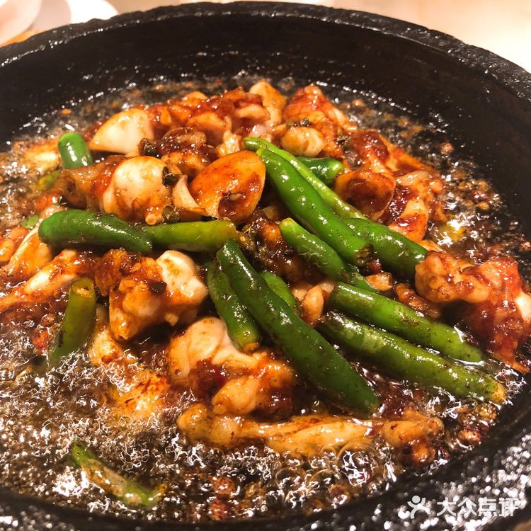 这里的小哥哥和小姐姐也很亮眼服务很及时