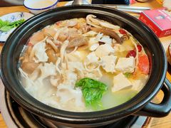 -阿婆情腊排骨火锅·野生菌季(古城旗舰店)