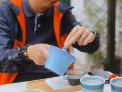 -彳亍咖啡·这里(水湾路店)