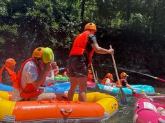 -安吉龙王山峡谷漂流