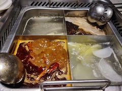 -海底捞火锅(金山百联店)