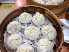 -莱莱小笼·乔艾