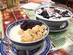 -赵记传承特色牛奶甜品(泉城广场店)
