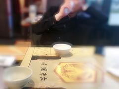 -琥珀老六龙虾(四里河店)