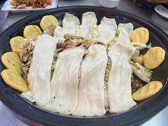 -屯老二农家铁锅炖(奥运村店)