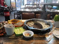 -小郡肝串串香火锅(金桥店)