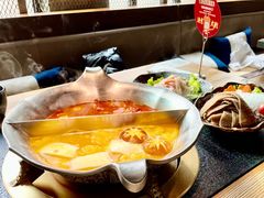 -湊湊火锅·茶憩(南京东路悦荟店)