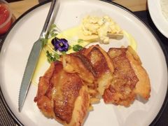 鸡肉配玉米沙拉-清真·艾美可餐厅(大悦汇店)