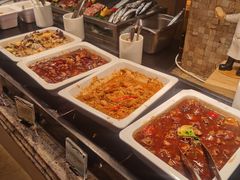 自助取餐区-咖啡苑自助餐厅·中国大饭店