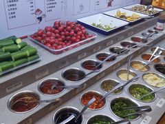 自助调料区-海底捞火锅(漫乐城夜宵主题店)