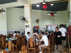 大堂-佘记全家福芋儿鸡(向阳街总店)