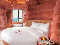 -幸栖洞穴设计酒店(成都春熙路店)